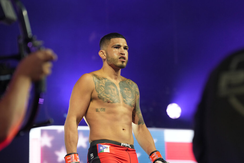 August 5, 2022, New York City, NY, NEW YORK CITY, NY, United States: NEW YORK New York City, NY, NY - August 5: Anthony Pettis (L) and Stevie Ray (R) meet in the octagon for a 3-round lightweight Semi-final bout at Hulu Theatre at Madison Square Garden for 2022 PFL Playoffs Semi-Finals : Playoffs 1 : Lightweights & Light Heavweights on August 5, 2022 in New York City, NY, United States. New York City, NY United States - ZUMAp175 20220805_zsa_p175_118 
