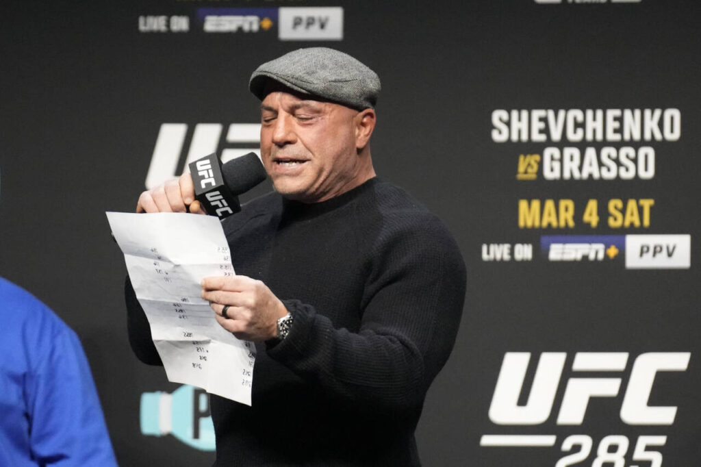 LAS VEGAS, NV - March 3: Joe Rogan at the ceremonial weigh-ins at MGM Grand Garden Arena for UFC 285 -Jones vs Gane : Ceremonial Weigh-ins on March 3, 2023 in Las Vegas, NV, United States. (Photo by Louis Grasse PxImages) (Louis Grasse SPP) PUBLICATIONxNOTxINxBRAxMEX xSPPx SPP_156458