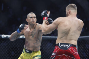 Alex Pereira ‘could KO Jon Jones,’ do well in 3rd division, says ex-UFC heavyweight champ
